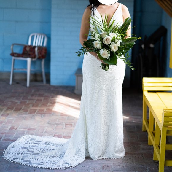 Essense of Australia- All Who Wander- Clio Wedding Dress - Picture 3 of 9